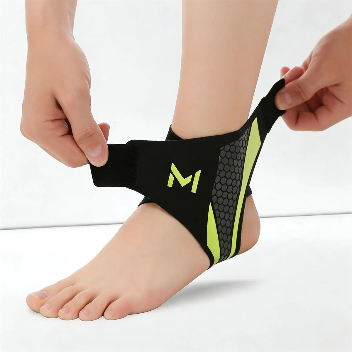 Breathable Ankle Brace Support Sleeve For Sports Anti Sprain Protection With Cushioning Pad For Basketball Football Running